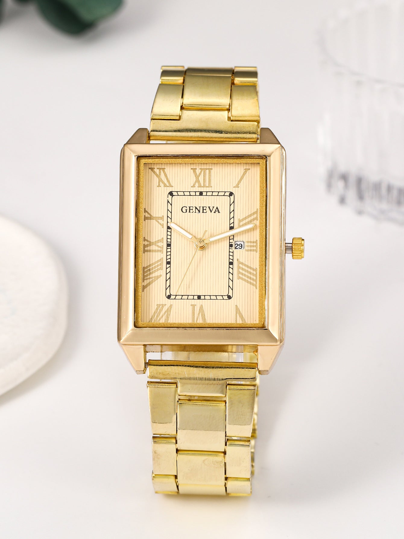 Men's Retro Simple Stylish Square Dial Calendar Quartz Watch