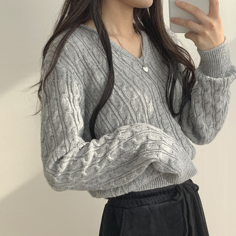 Twist-knit V-neck Waist-cinching Long-sleeve Knit Sweater