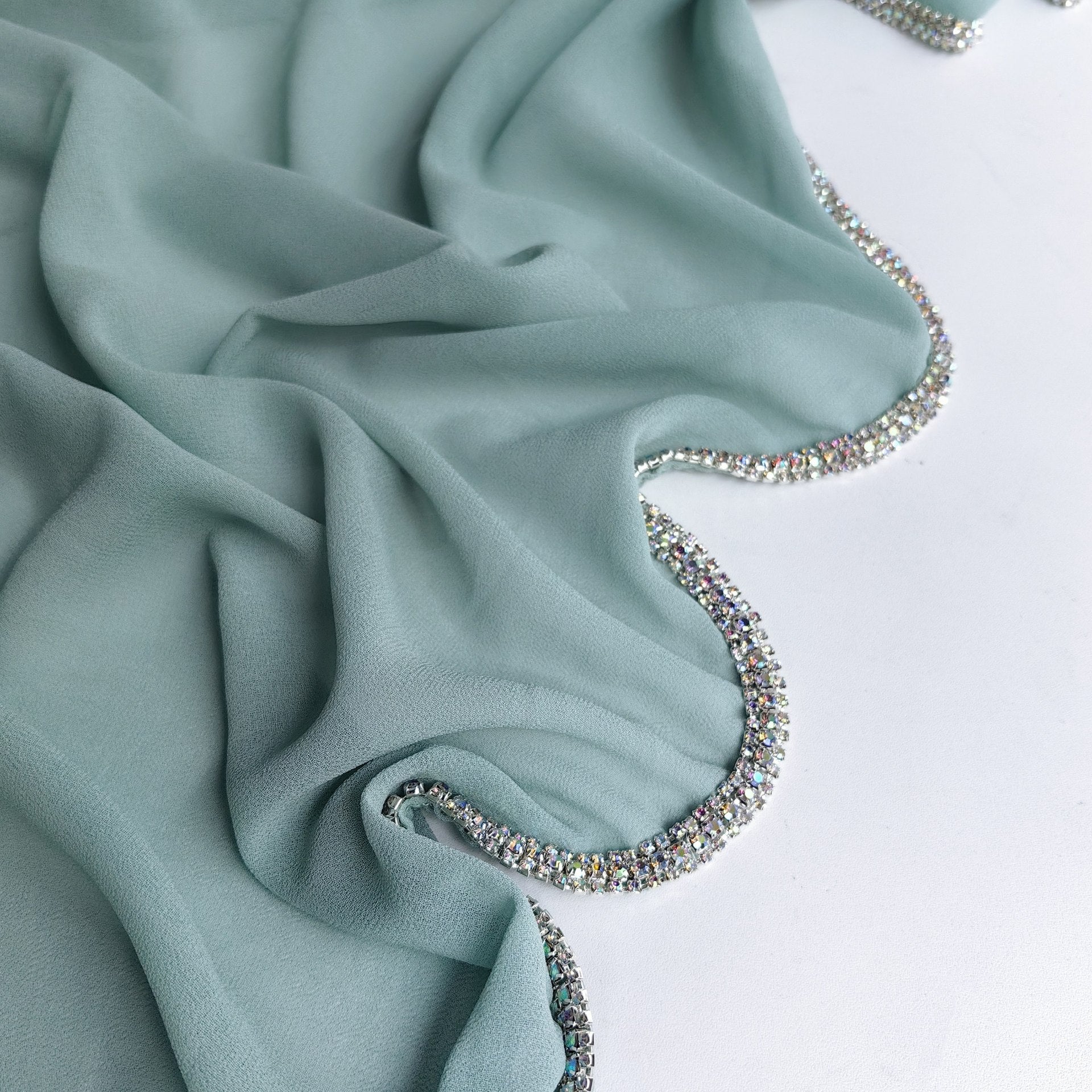 Light Diamond Chiffon Solid Color Women's Toe-covered Scarf
