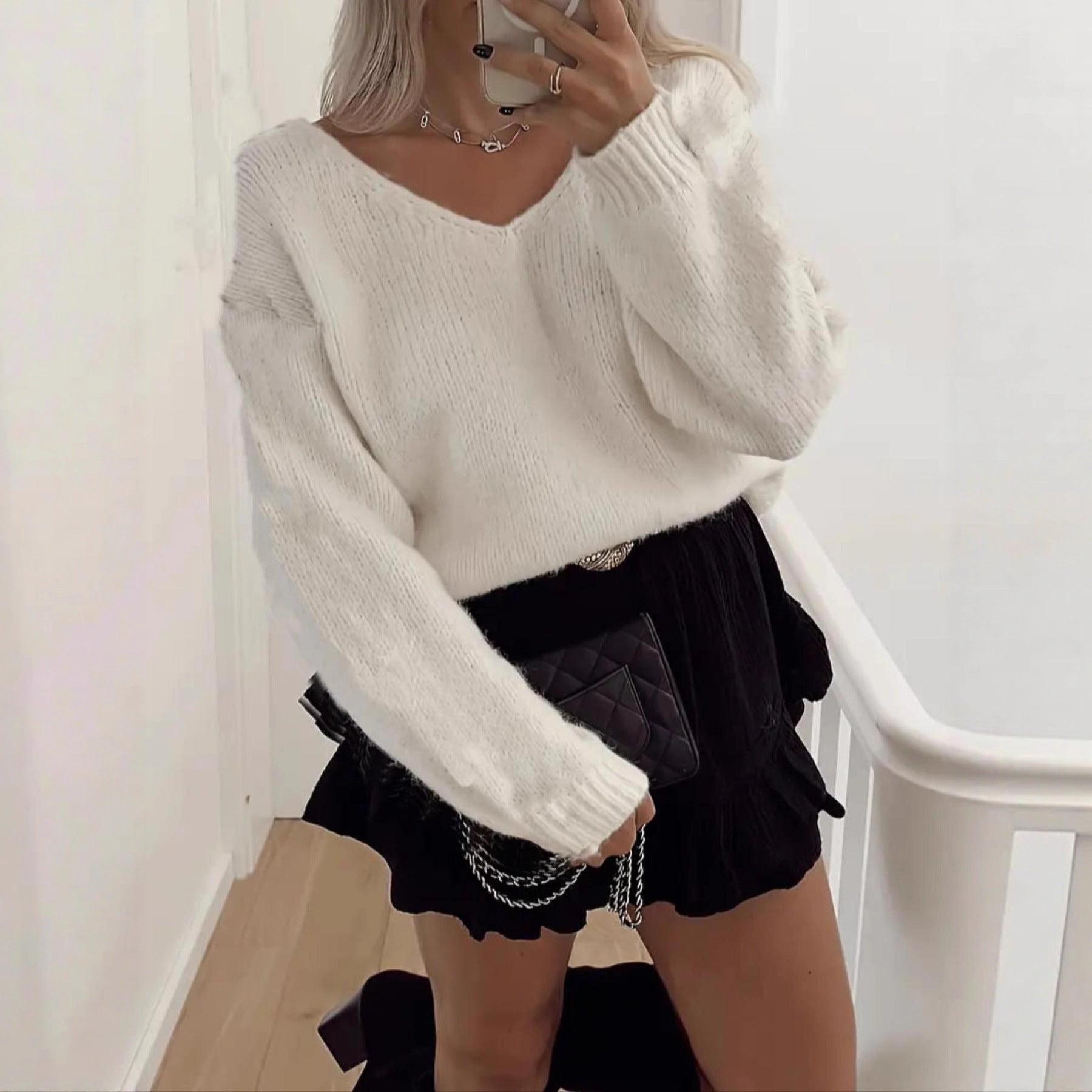 Fashionable And Comfortable Women's Sweater With A Dropped Shoulder Design